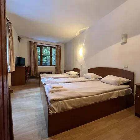 卡特琳娜滑雪酒店 2*