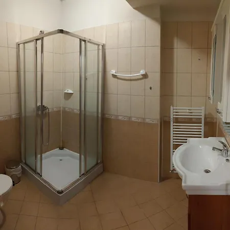 卡特琳娜滑雪酒店