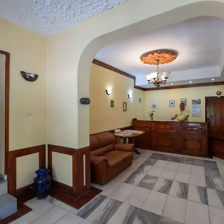 卡特琳娜滑雪酒店 酒店 2*