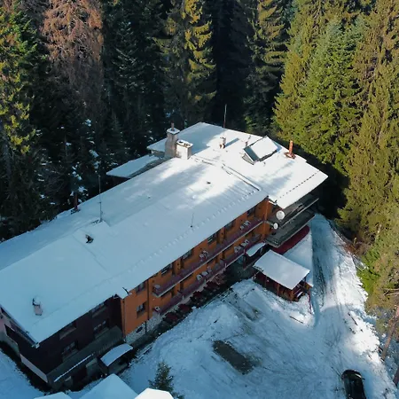 卡特琳娜滑雪酒店