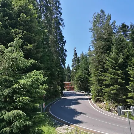 מלון Katerina 2*