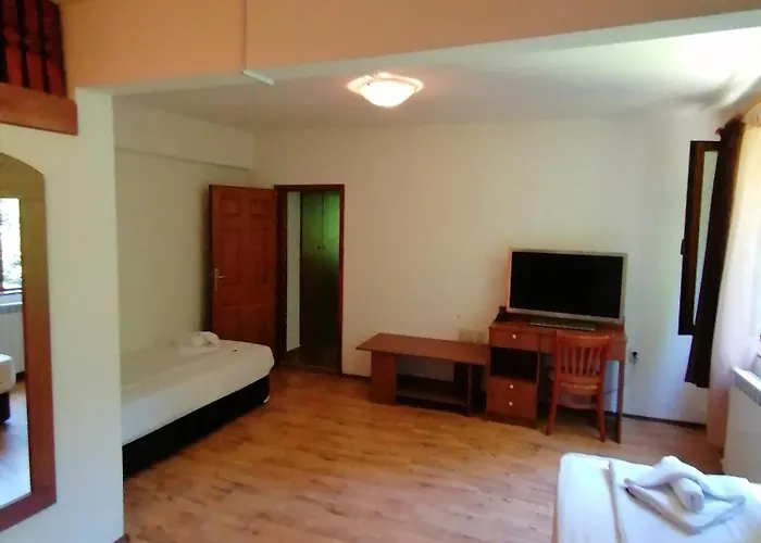 Katerina Хотел 2*